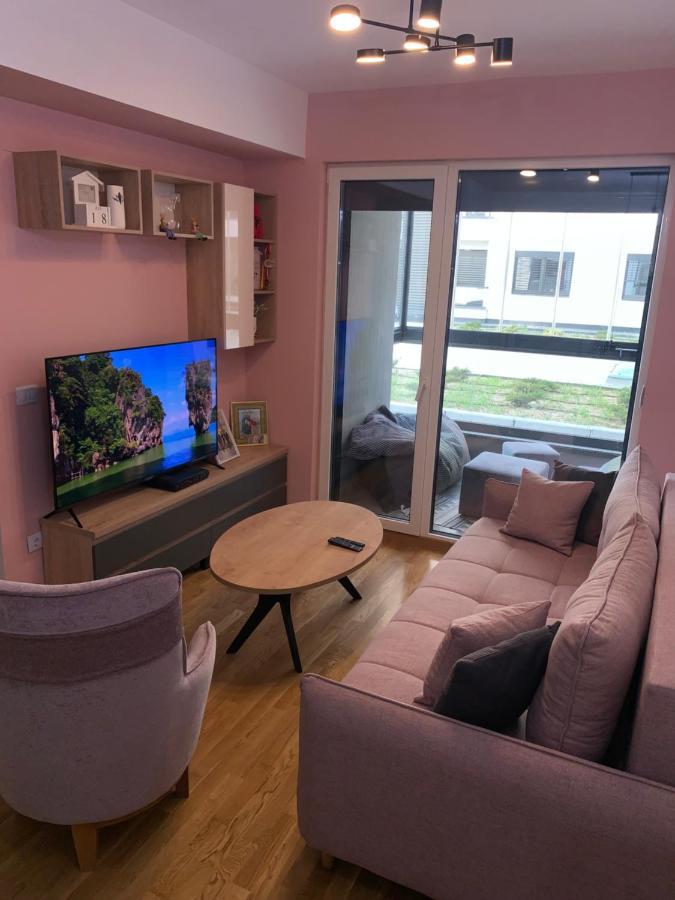 Pink Modern Apartment Skopje Exterior photo